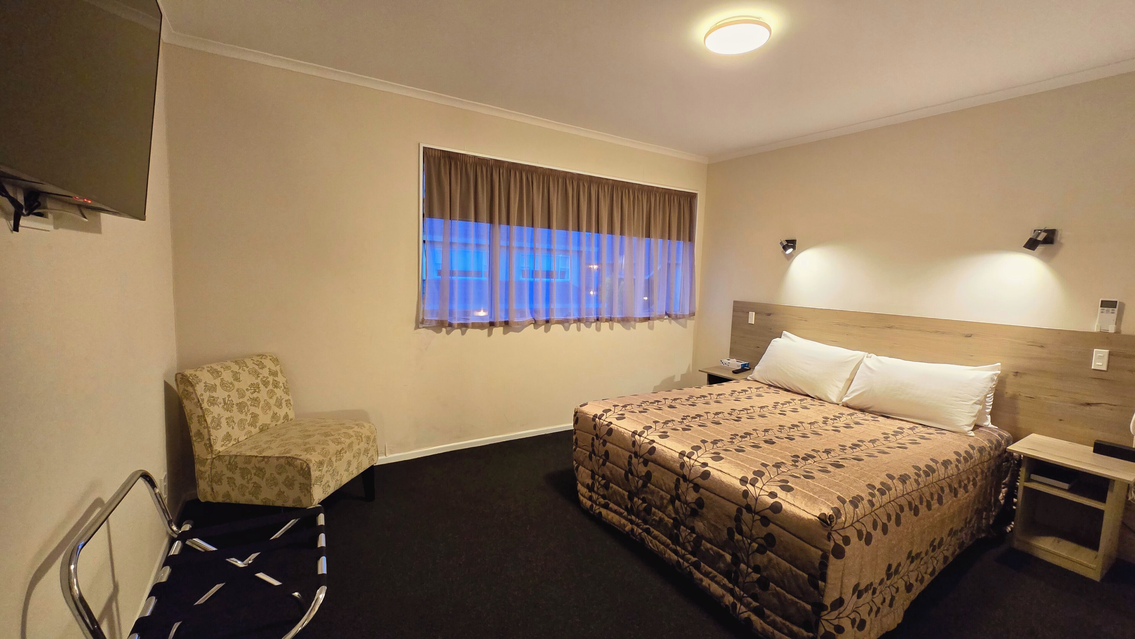 Suite familiar | Minibar, wifi gratuïta i roba de llit 