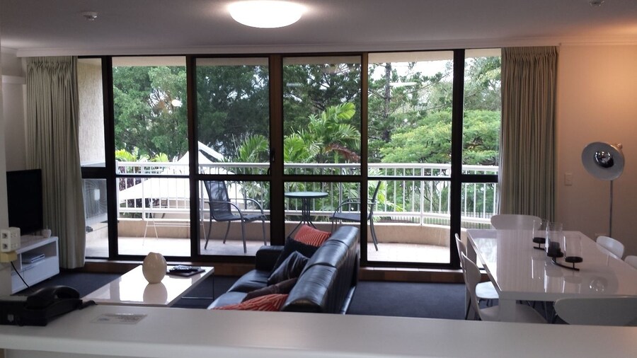 Kirribilli Riverfront Apartments