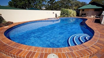 Outdoor pool, sun loungers