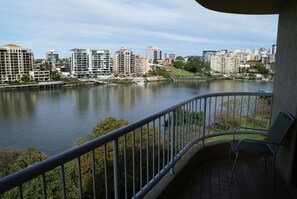 View from property - Kirribilli Riverfront Apartments (New Farm)