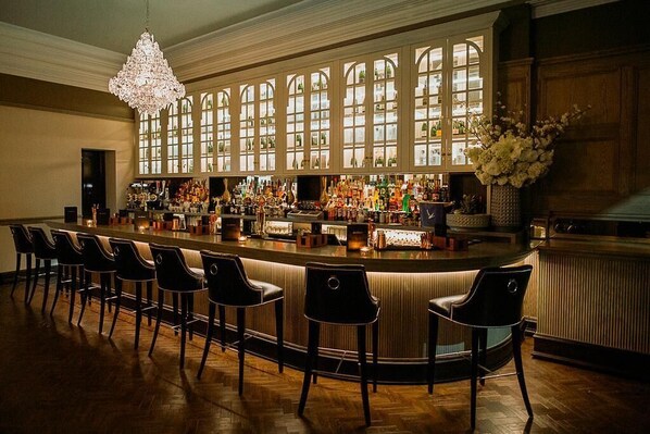 Bar (in der Unterkunft)