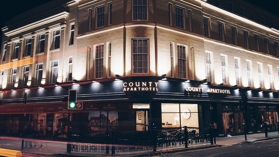 County Hotel & County Aparthotel Newcastle