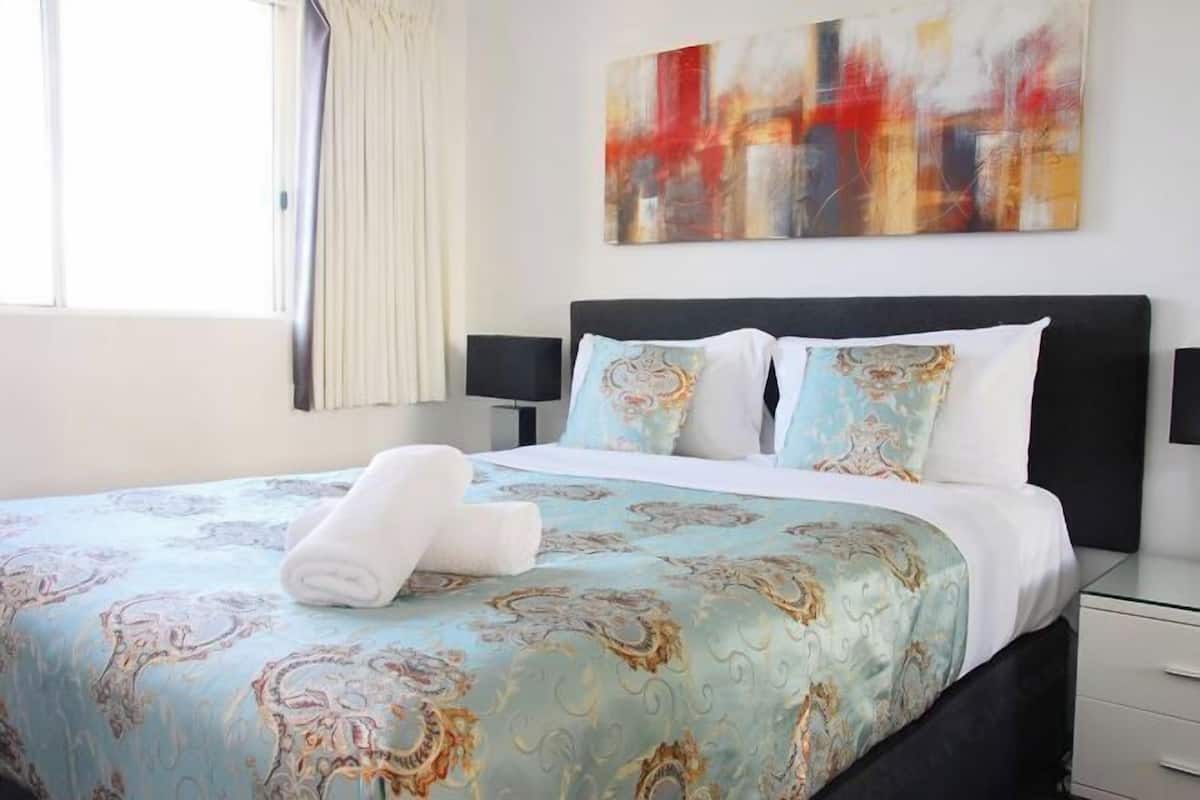 2 habitaciones, decoración personalizada y muebles diferentes