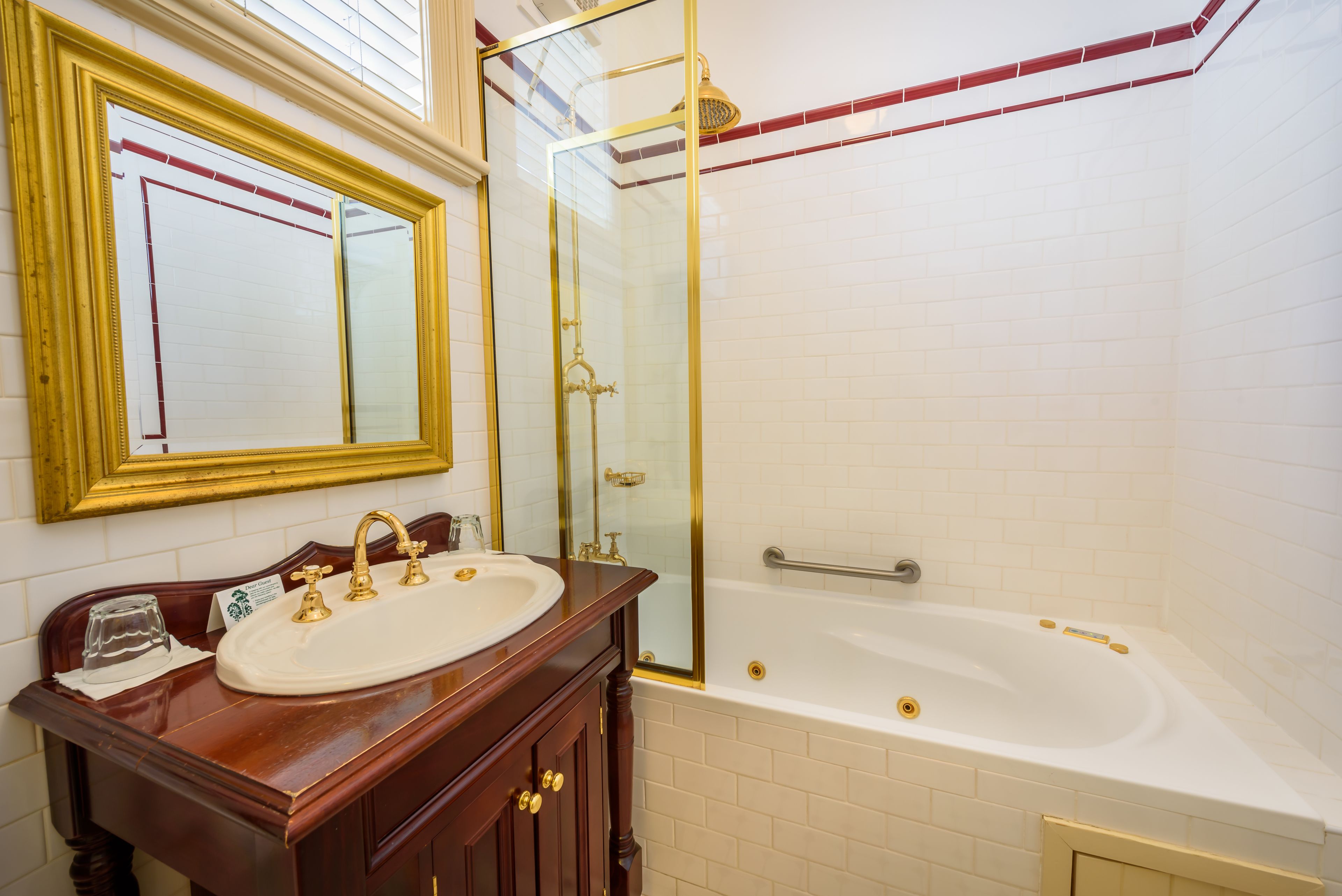 double room, 1 double bed | bathroom | free toiletries, hair dryer, bathrobes, slippers