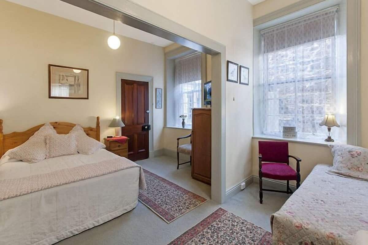 Twin Room | Iron/ironing board (on request), WiFi (free), bed sheets