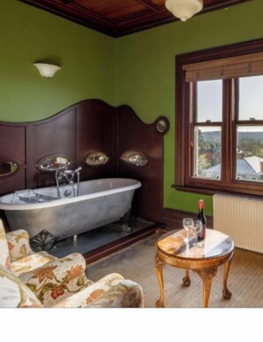 1 bedroom, individually decorated, individually furnished, free WiFi