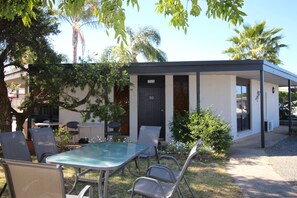 Standard Suite, 2 Bedrooms, Non Smoking, Kitchen (Self Contained Unit) | View from room