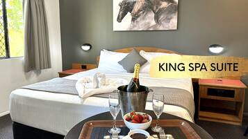 Lúxusherbergi - 1 stórt tvíbreitt rúm - nuddbaðker | Borðhald á herbergi eingöngu