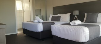 Beachway Motel & Restaurant