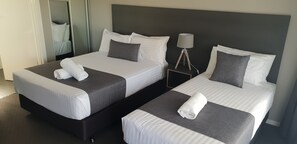 Laptop workspace, iron/ironing board, free WiFi, bed sheets