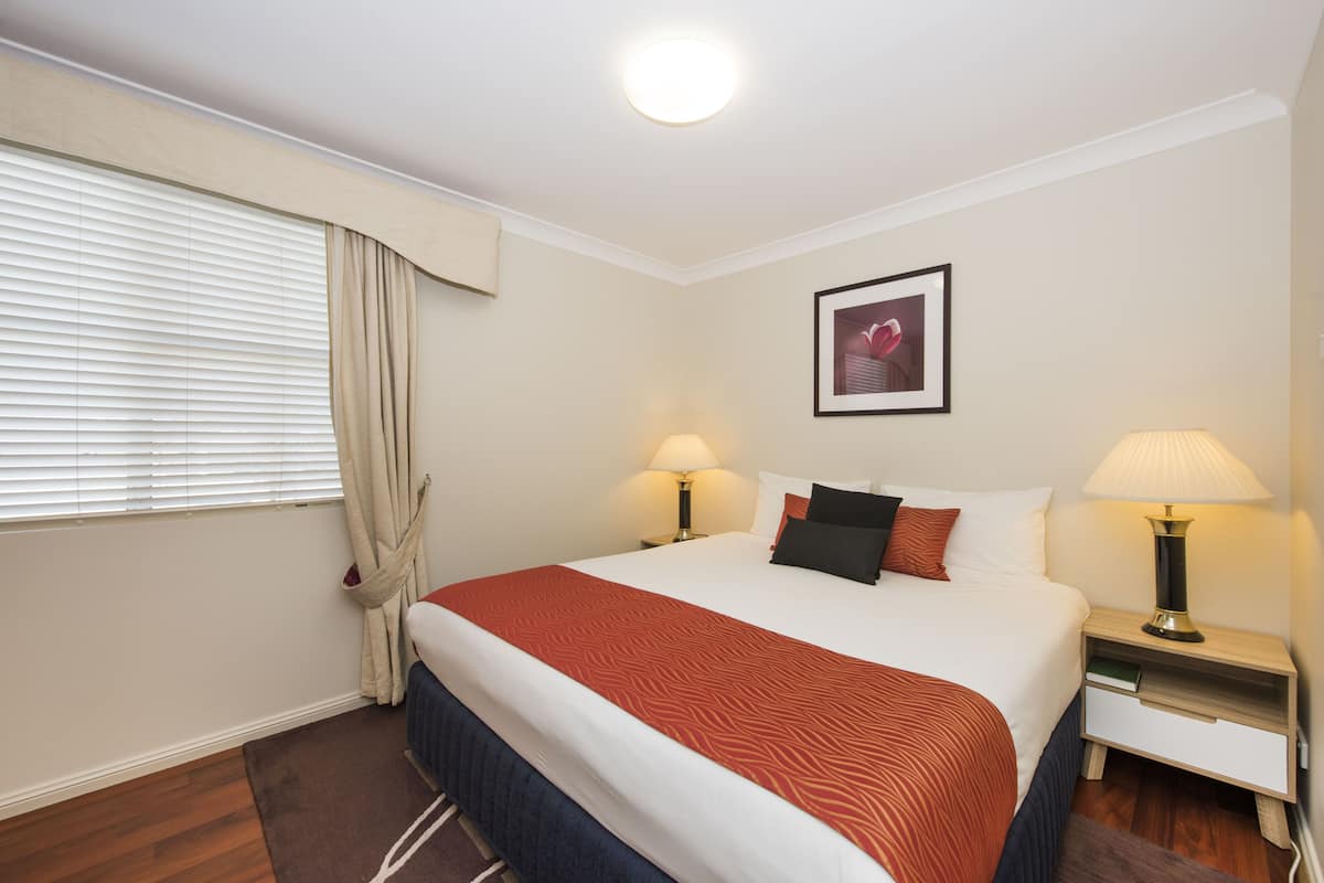 One-Bedroom Suite  | Iron/ironing board, WiFi (free), bed sheets