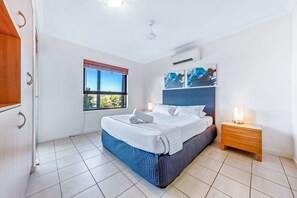 Apartment, 3 Bedrooms | 3 bedrooms, bed sheets - Oasis 22 (Whitsundays)