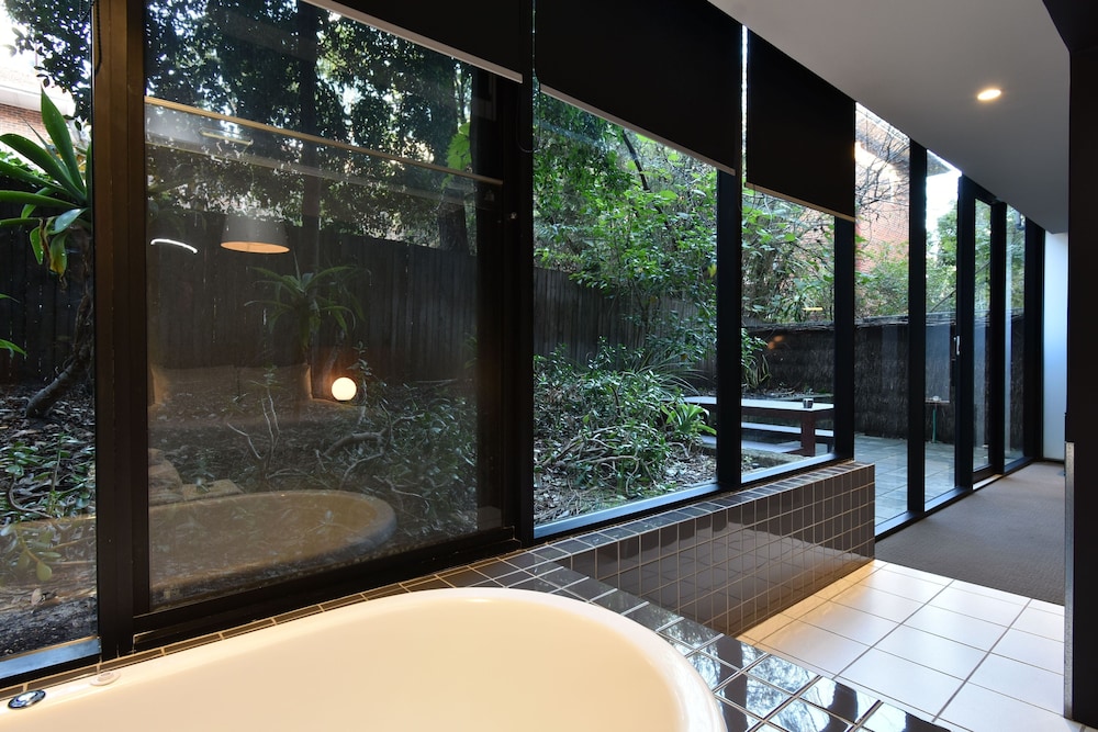 Riverview Hotel by null