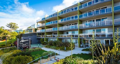 Albacore Apartments