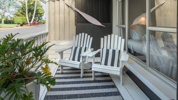 Classic Apartment, 1 Bedroom, Garden View