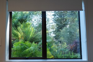 Basic Studio, 1 Queen Bed