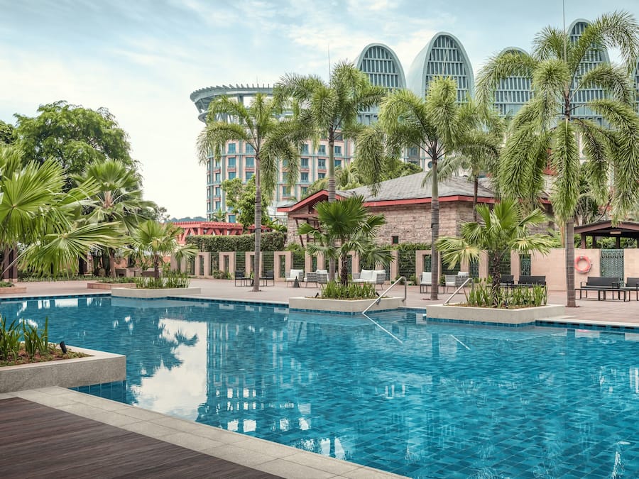 Deluxe Pool View Room | Free minibar, in-room safe, desk, iron/ironing board