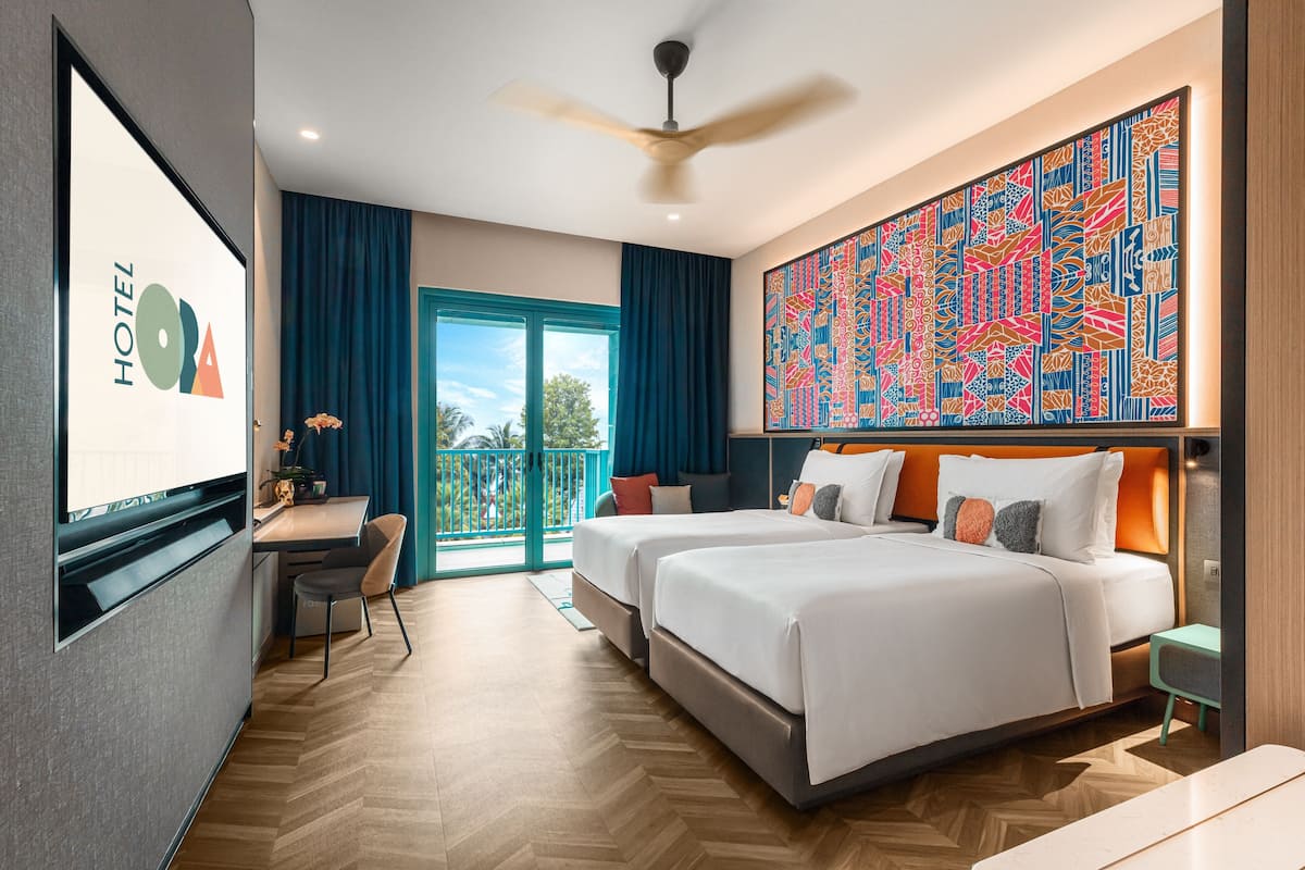 Deluxe Pool View Room | 1 bedroom, free minibar, in-room safe, desk