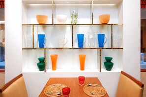 Breakfast, lunch and dinner served - Hip Bangkok (Bangkok)