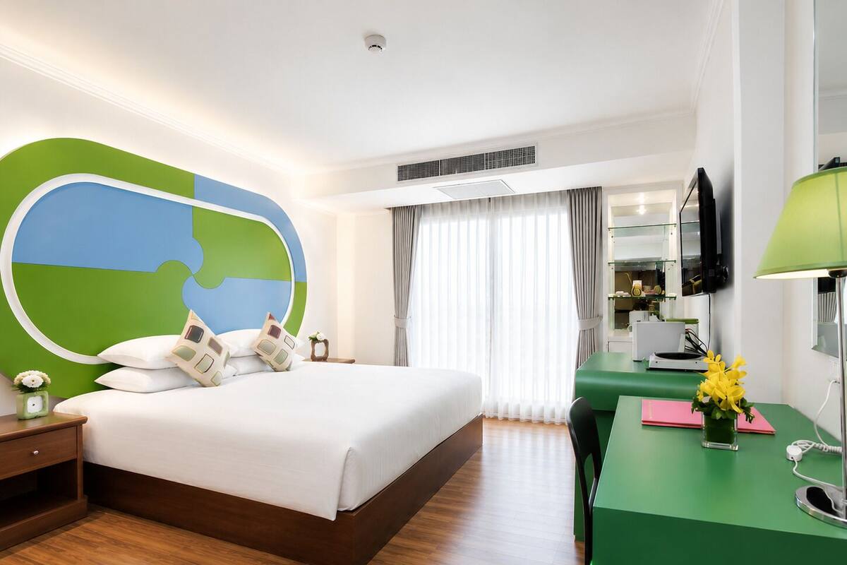 Cool Studio  | Minibar, in-room safe, desk, blackout drapes