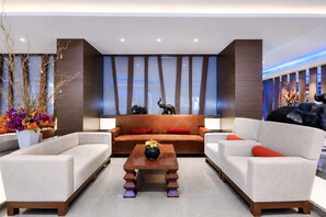 Lobby sitting area - Hip Bangkok (Bangkok)