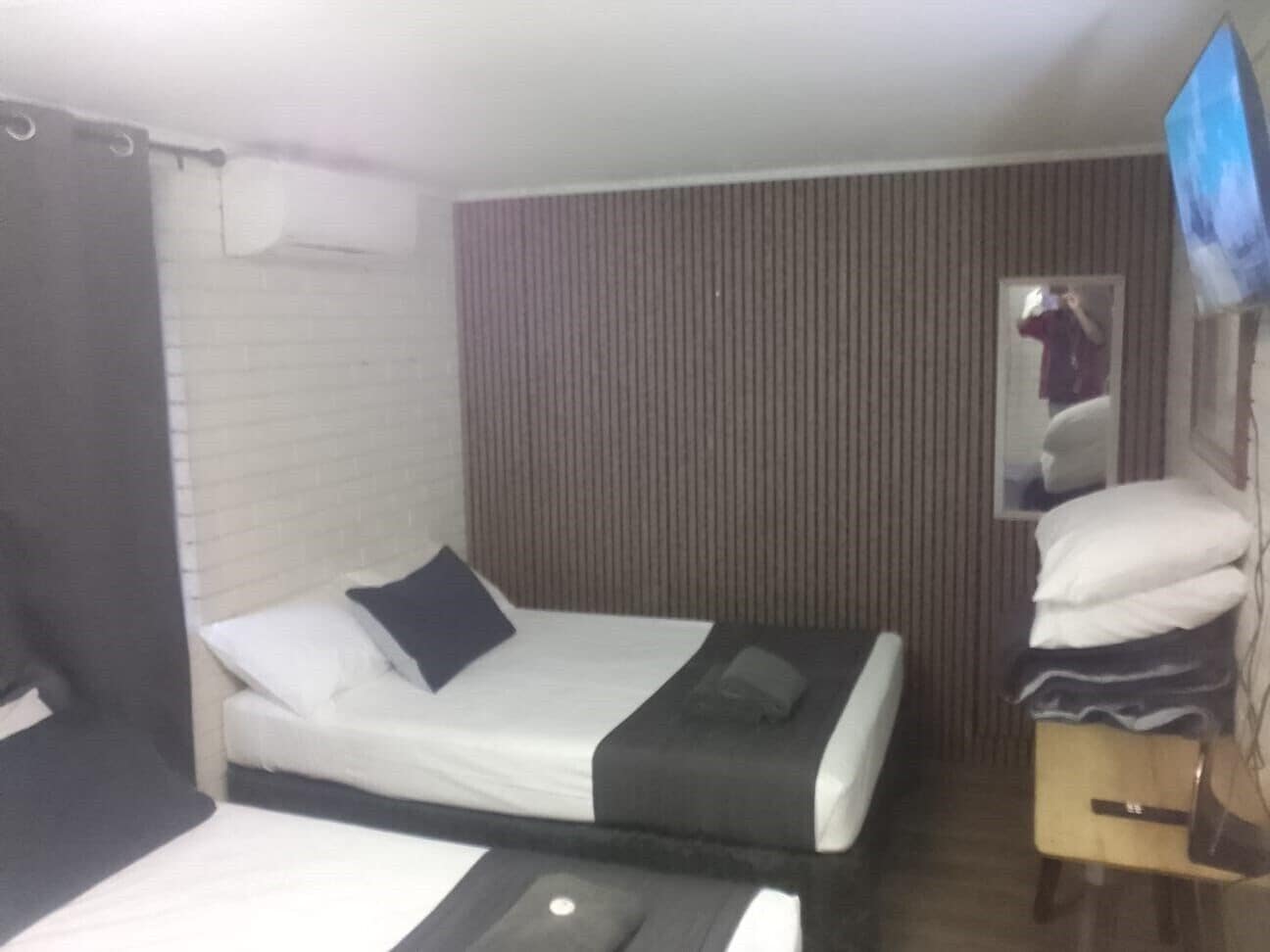 Pet Friendly Room (Private Bathroom)