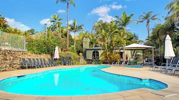 Outdoor pool, sun loungers