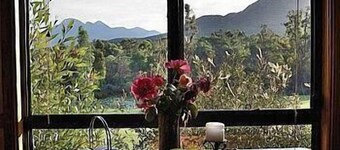 Tuckeroo Cottages & Gardens