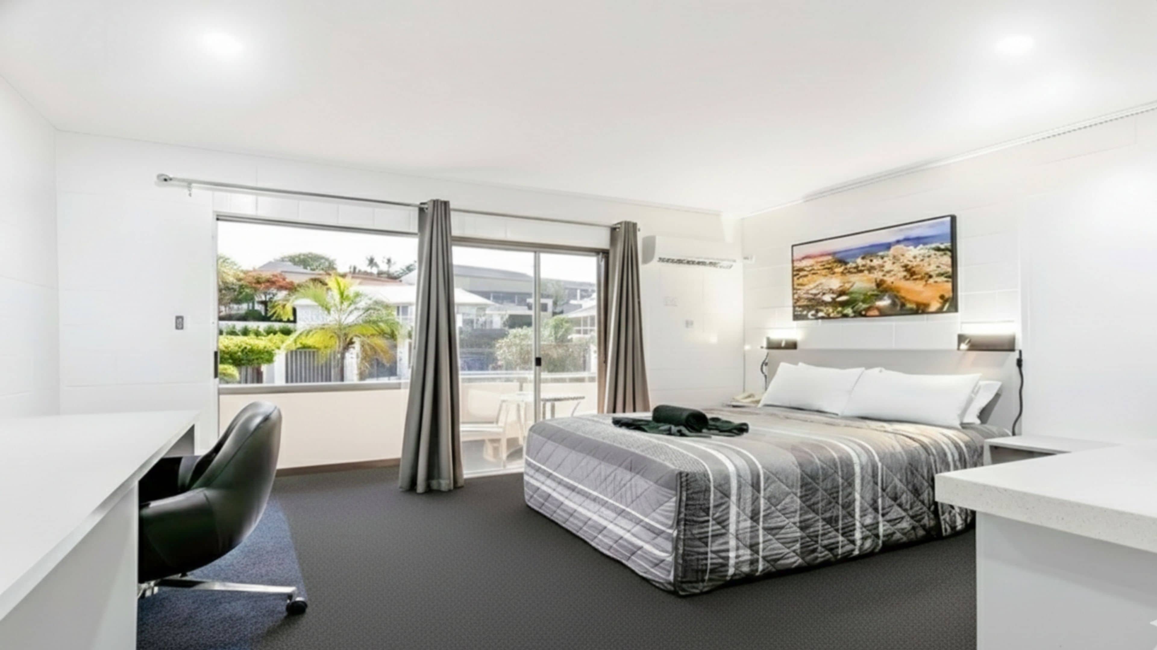 Queen Apartment | Pillow-top beds, individually decorated, laptop workspace, soundproofing