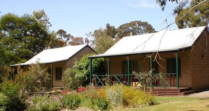 Grampians View Cottages and Units