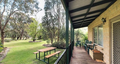 Grampians View Cottages and Units