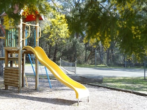 Children’s play area – outdoor