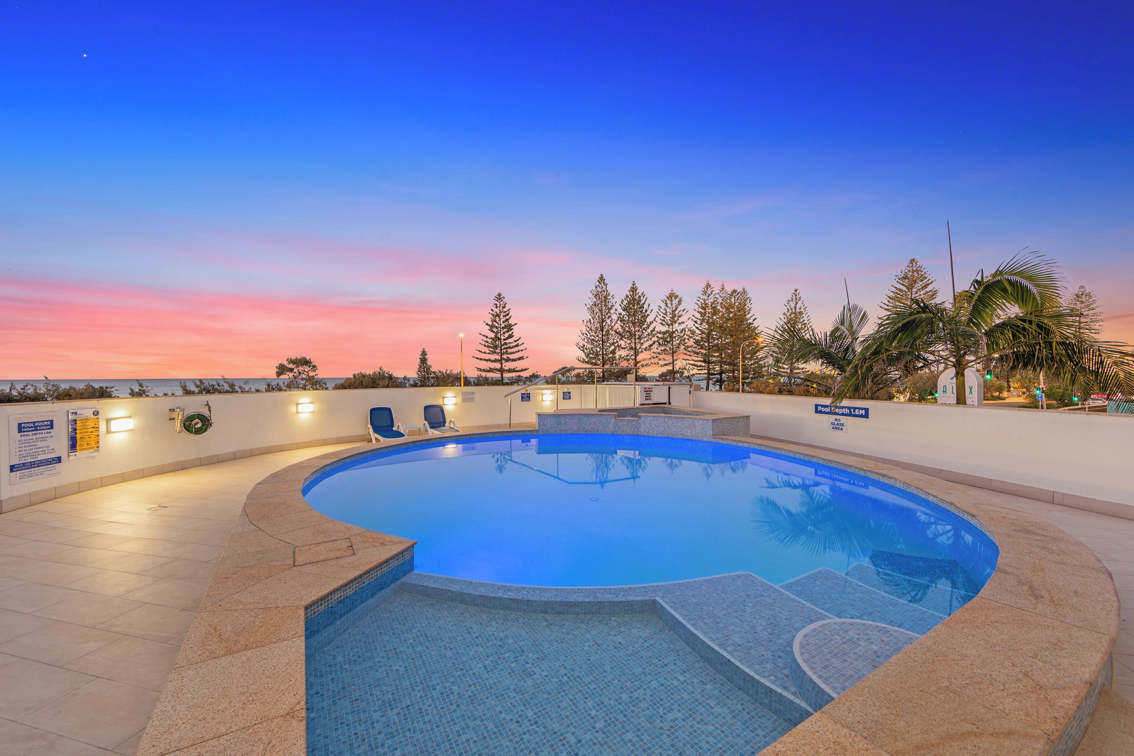 Outdoor pool, pool loungers