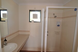 Quarto casal standard | Chuveiro