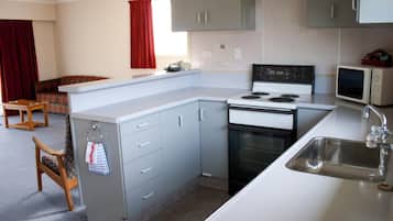 Fridge, microwave, coffee/tea maker, electric kettle