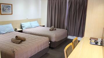 Phòng Tiêu chuẩn (Standard Twin Room) | Bộ đồ giường cao cấp, trang trí khác biệt