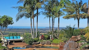 Beach/ocean view - Four Winds Villas (Newrybar)