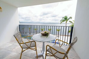 In-room safe, individually furnished, desk, laptop workspace