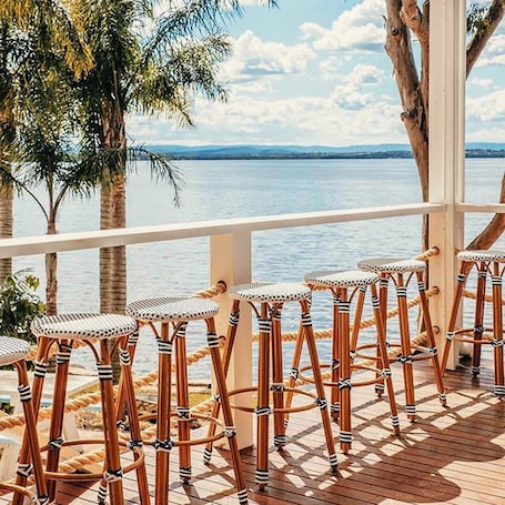 Blick von der Unterkunft. The Beachcomber Hotel & Resort, an Ascend Collection Resort