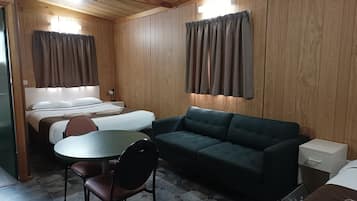 Standard Room, Kitchen (Studio) | Bed sheets