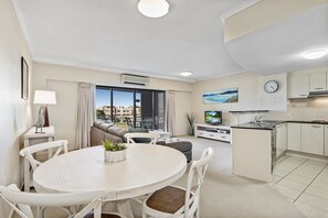 Apartment, 1 Schlafzimmer | Individuell dekoriert, individuell eingerichtet, Bügeleisen/Bügelbrett