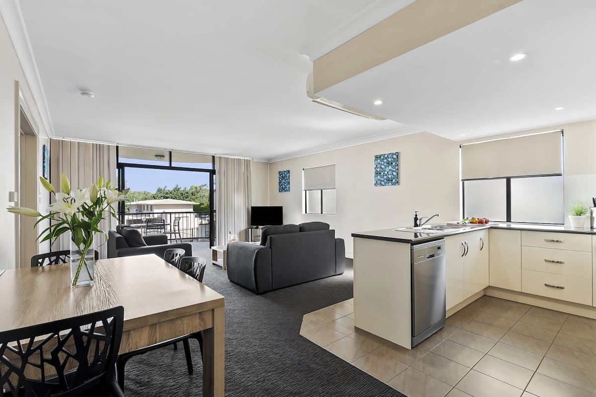 1 Bedroom Deluxe Apartment | Living area