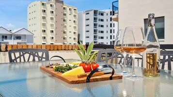 Leilighet – standard, flere soverom, ikke-røyk, kjøkken (3 Brm Apartment) | Terrasse/patio