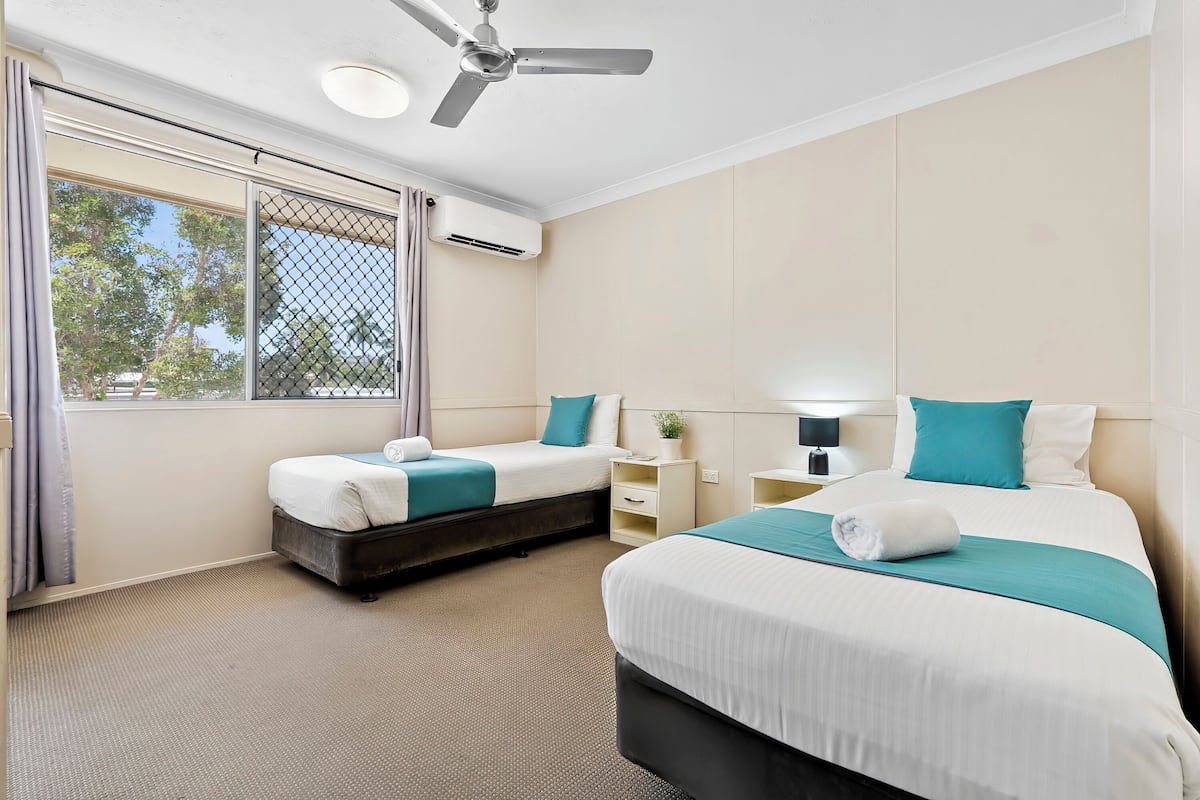 4 Bedroom Riverfront Apartment