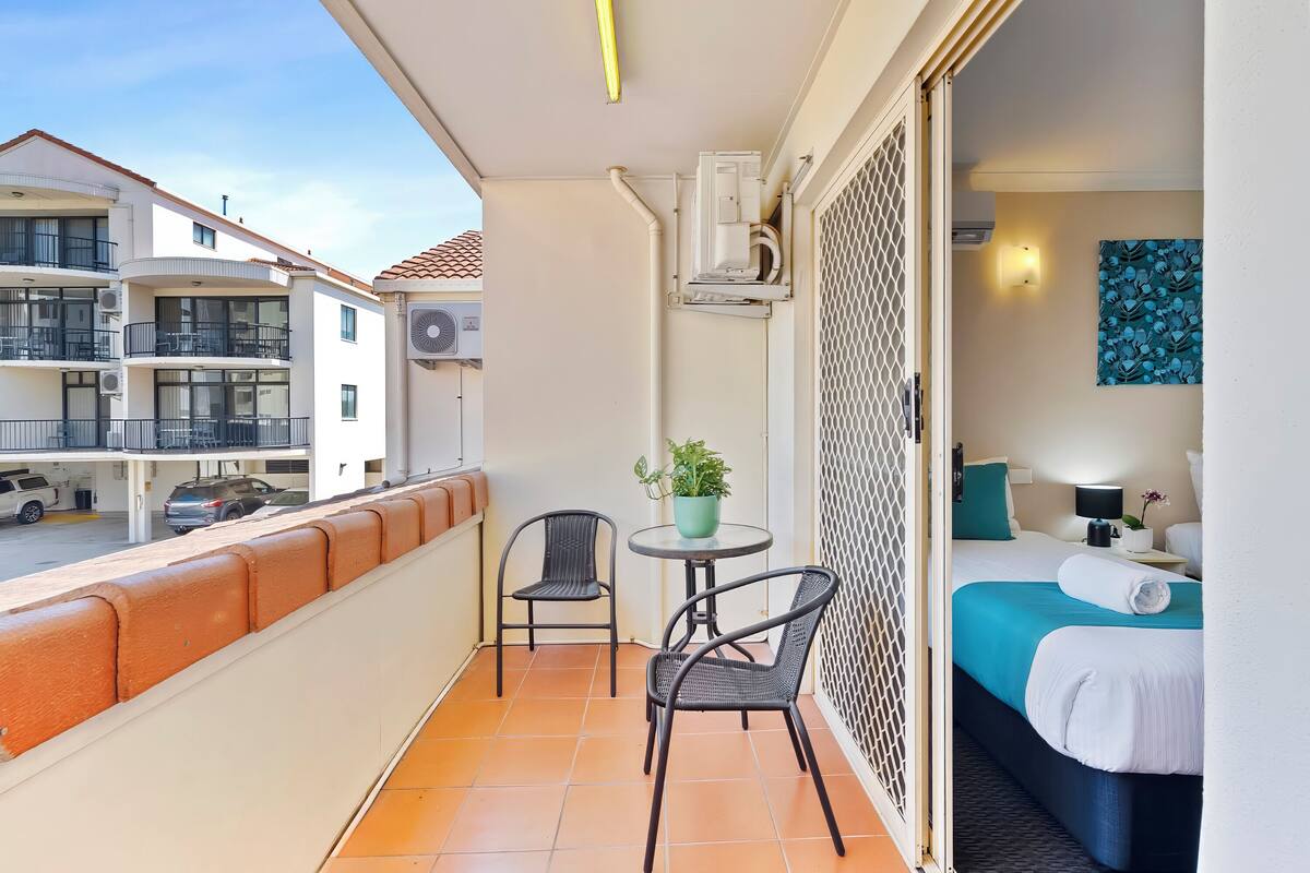 สแตนดาร์ดอพาร์ทเมนท์, 2 ห้องนอน, ปลอดบุหรี่, ห้องครัว (Townhouse) | ลานระเบียง/นอกชาน