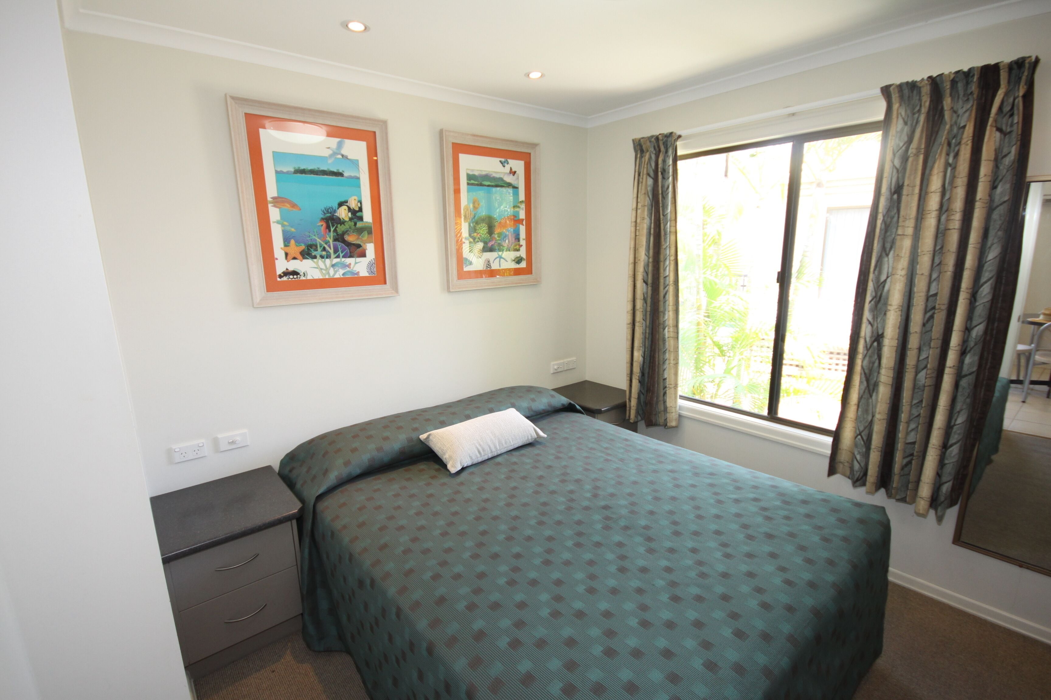 Two Bedroom Holiday Home | Iron/ironing board, travel cot, free WiFi, bed sheets