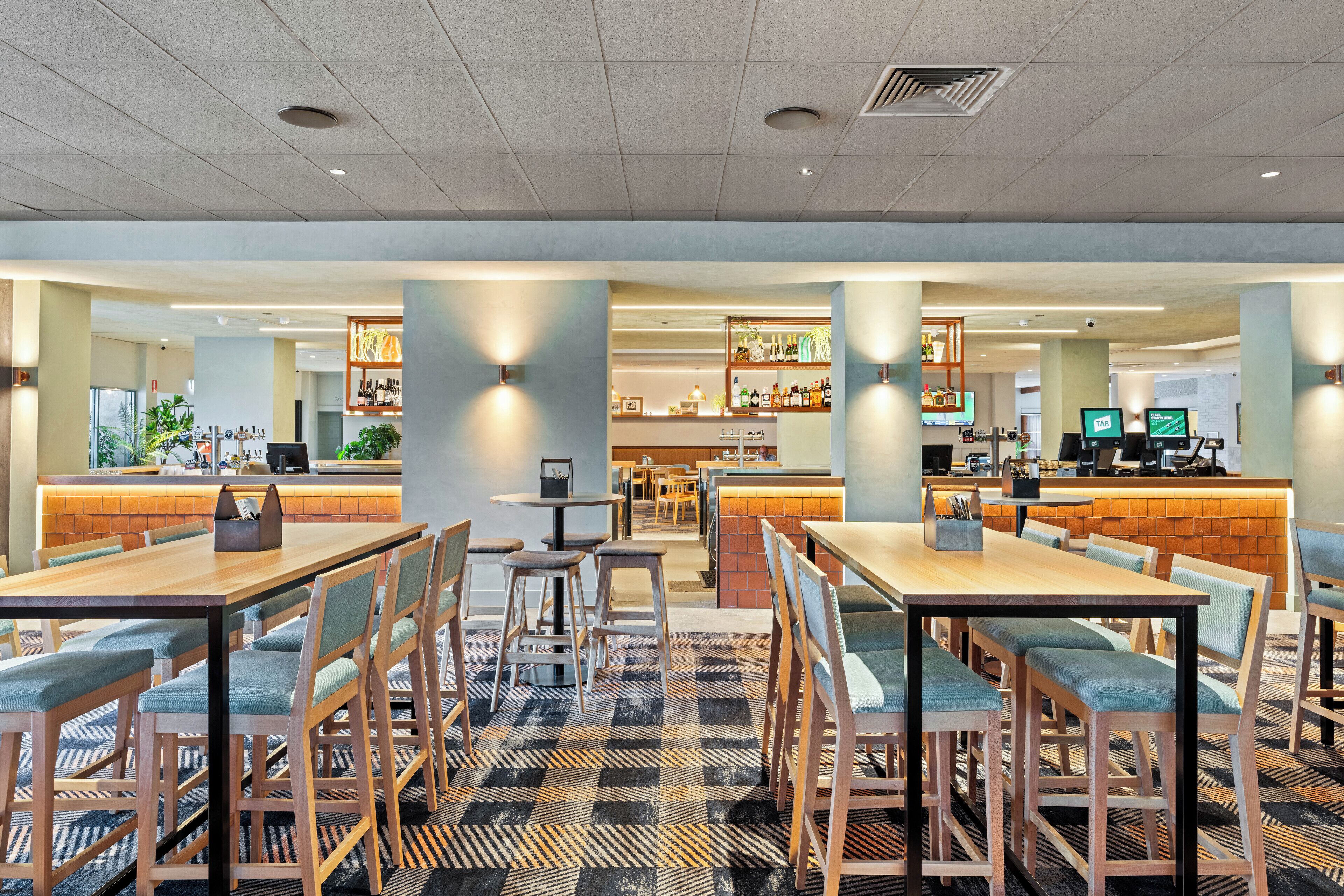 Lunch and dinner served