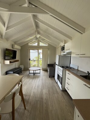 Resort View Cabin | Living area