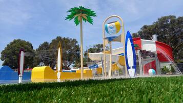Children’s play area – outdoor