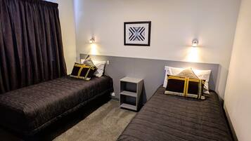 Two Bedroom Family Unit with Kitchenette | Soundproofing, free cribs/infant beds, free WiFi, bed sheets